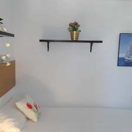 Estudio Dehesa De Apartment Campoamor
